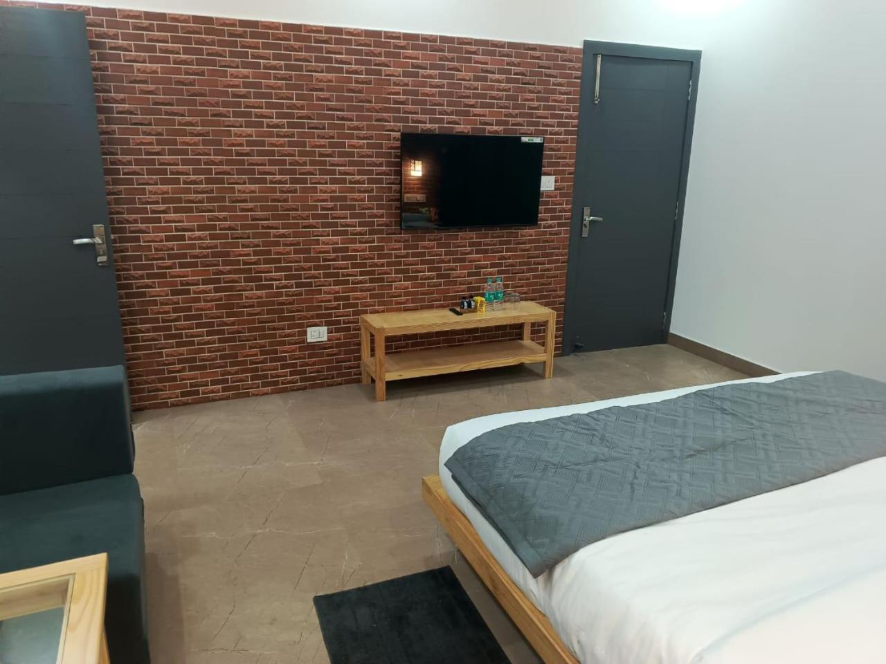 Red Roof Inn Ramnagar  Dış mekan fotoğraf