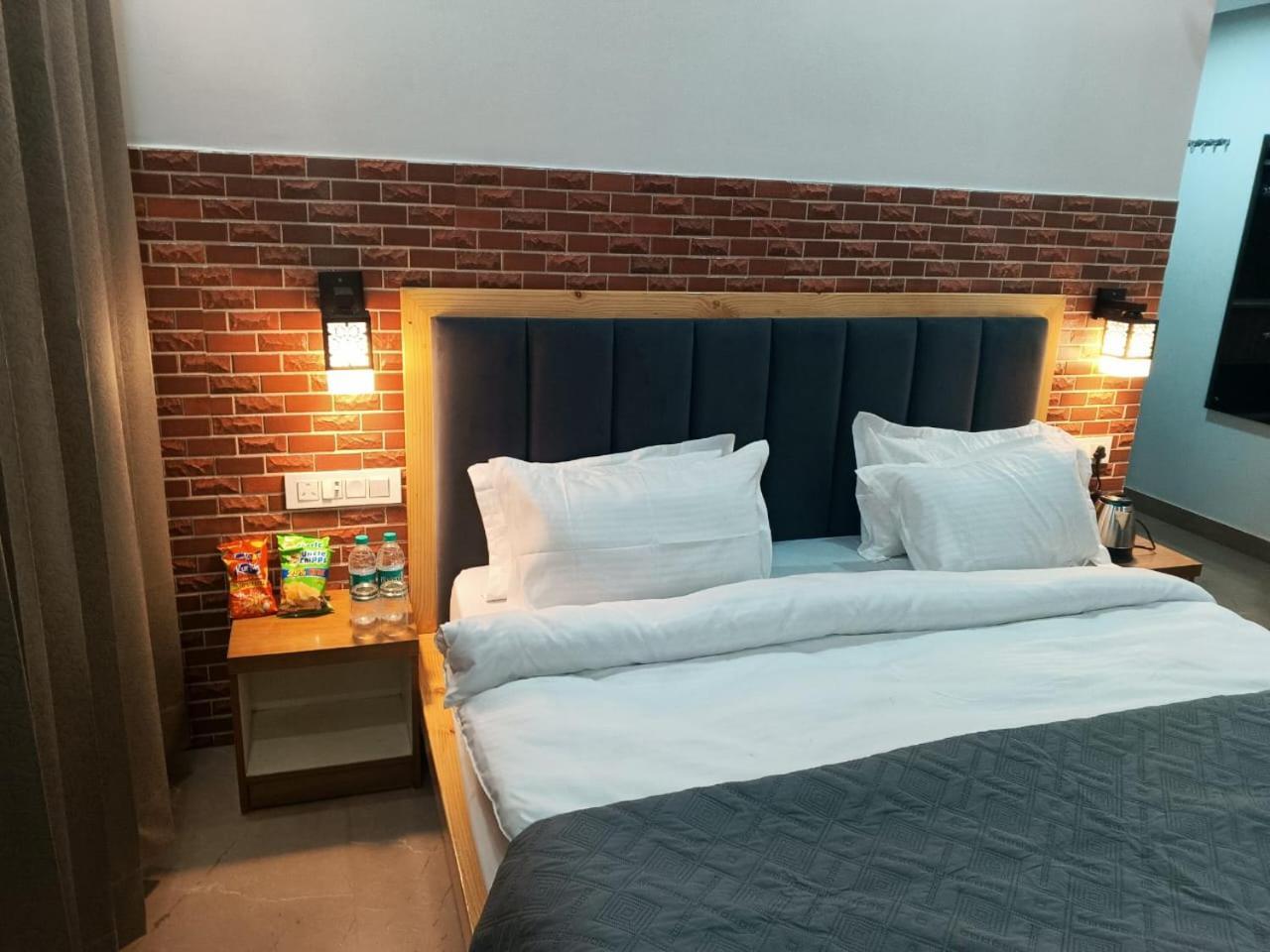 Red Roof Inn Ramnagar  Dış mekan fotoğraf