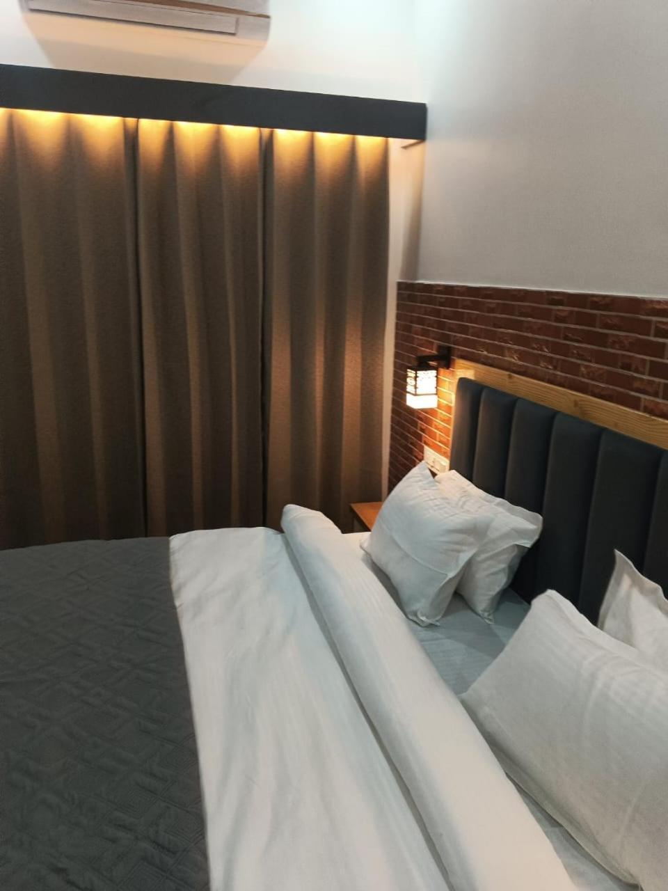 Red Roof Inn Ramnagar  Dış mekan fotoğraf
