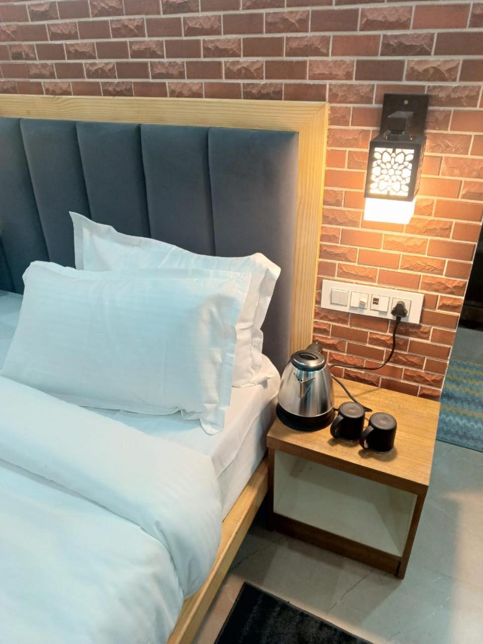 Red Roof Inn Ramnagar  Dış mekan fotoğraf
