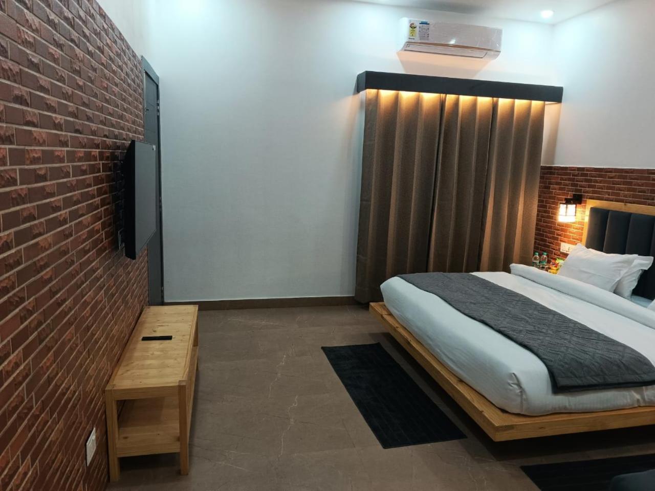 Red Roof Inn Ramnagar  Dış mekan fotoğraf