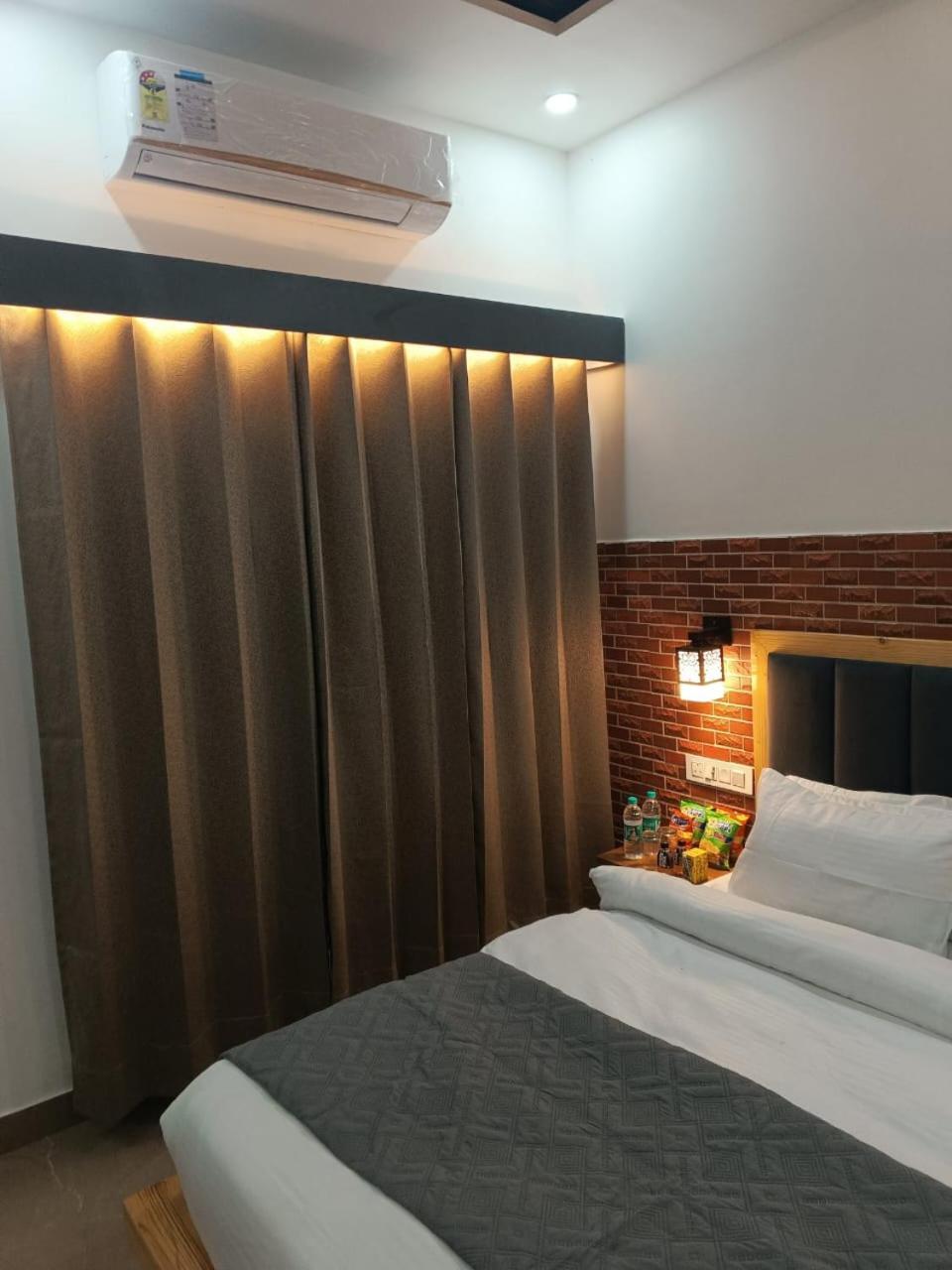 Red Roof Inn Ramnagar  Dış mekan fotoğraf