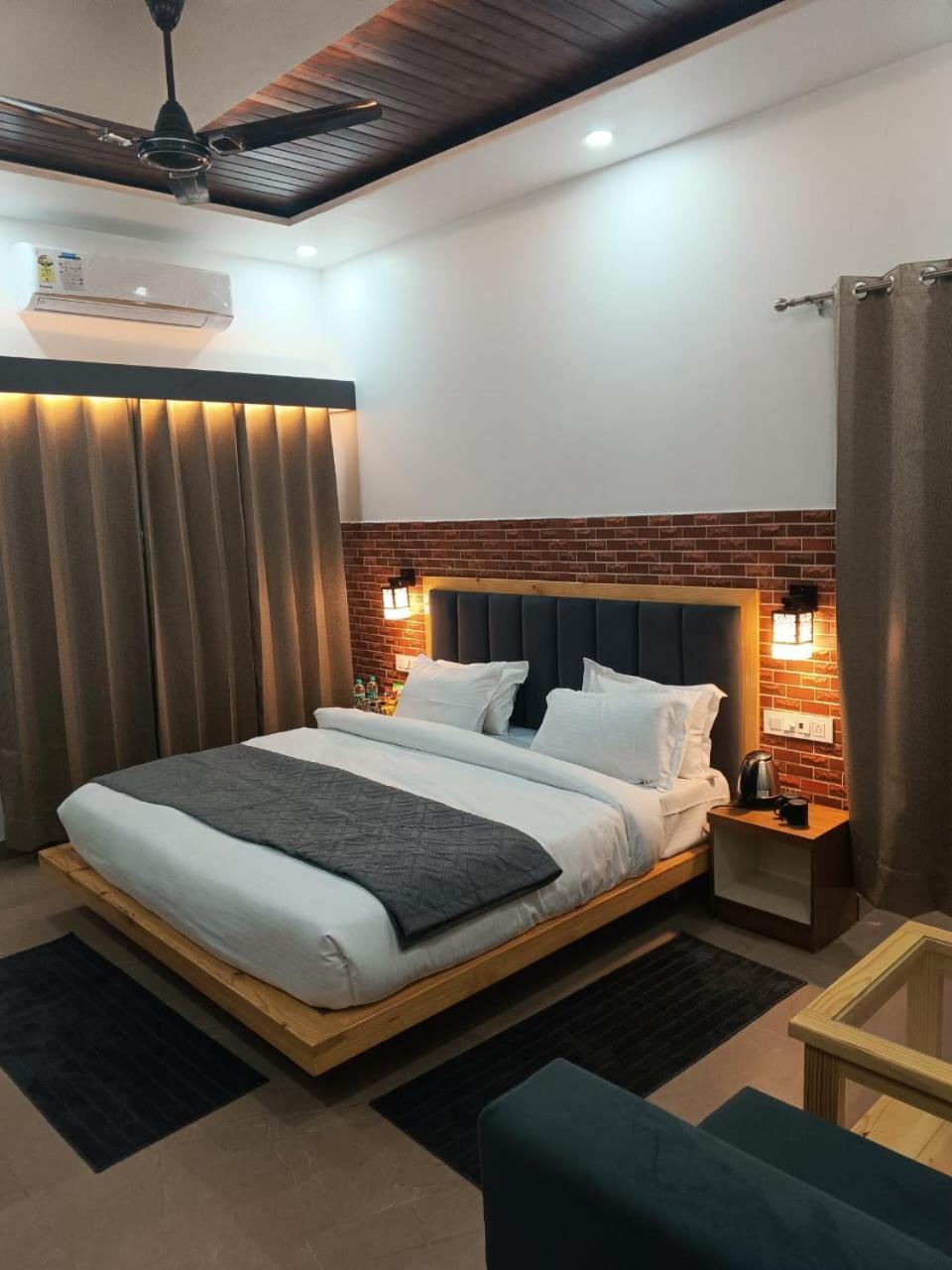 Red Roof Inn Ramnagar  Dış mekan fotoğraf
