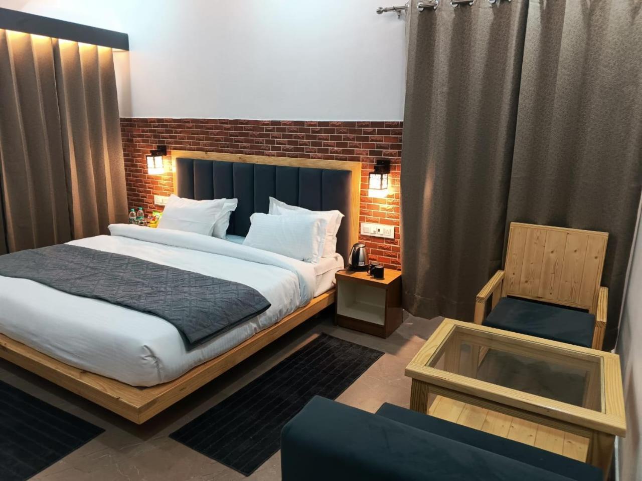 Red Roof Inn Ramnagar  Dış mekan fotoğraf